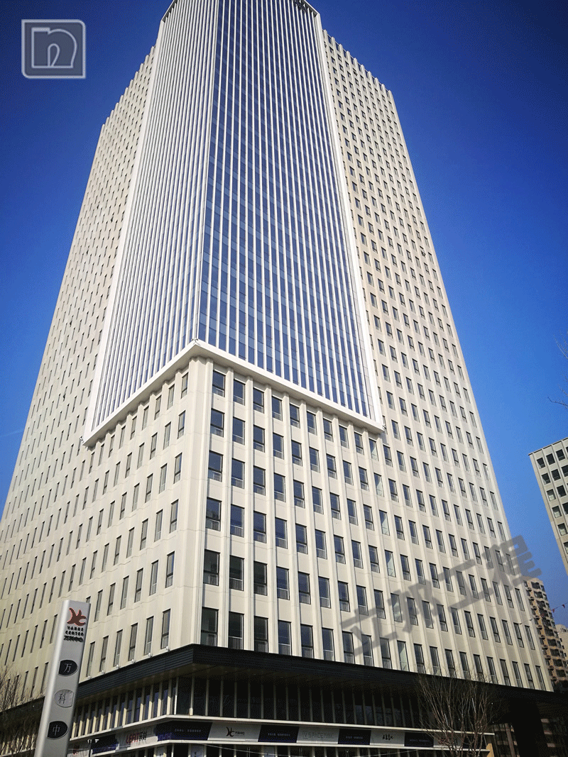 濟南萬科項目中心清水混凝土結構大樓外表整體震撼圖片.png