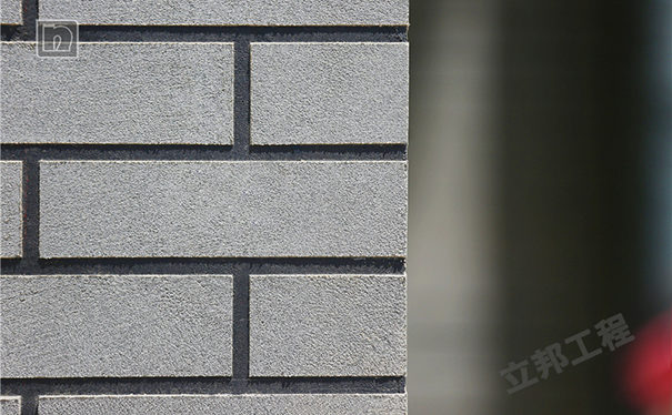 外墻真石漆人工費多少錢一平方?