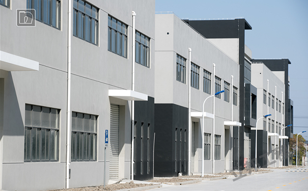 外墻裝修用什么材料最實惠耐用?