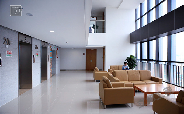 醫院內墻用什么材料好？