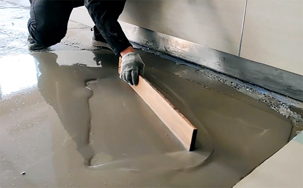 水泥自流平包工包料多少錢一平方?