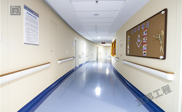醫院墻面掛墻板材.png